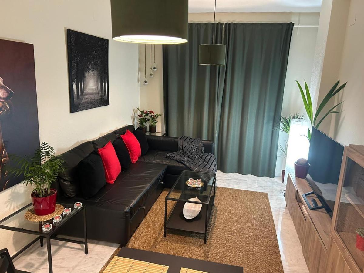 Apartamento Suite Torre Alta Parking Gratis Sevilla Exteriör bild