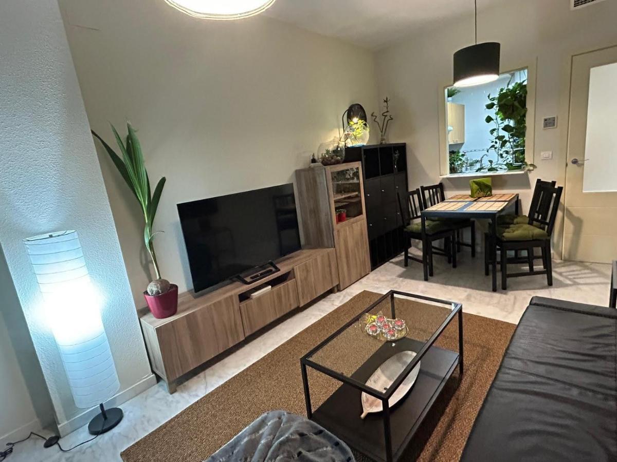 Apartamento Suite Torre Alta Parking Gratis Sevilla Exteriör bild
